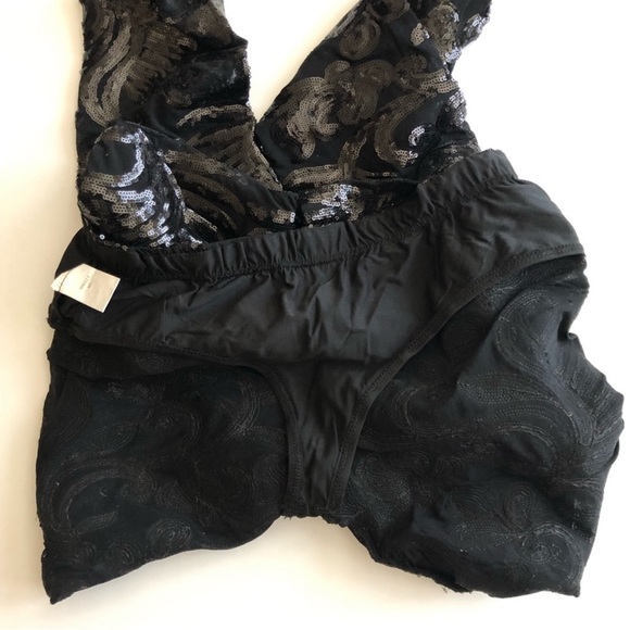 🔥SALE🔥Crop top sequin pant suit - Picture 6 of 10